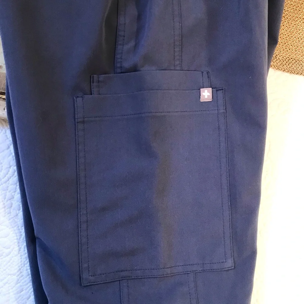 Figs axim men’s